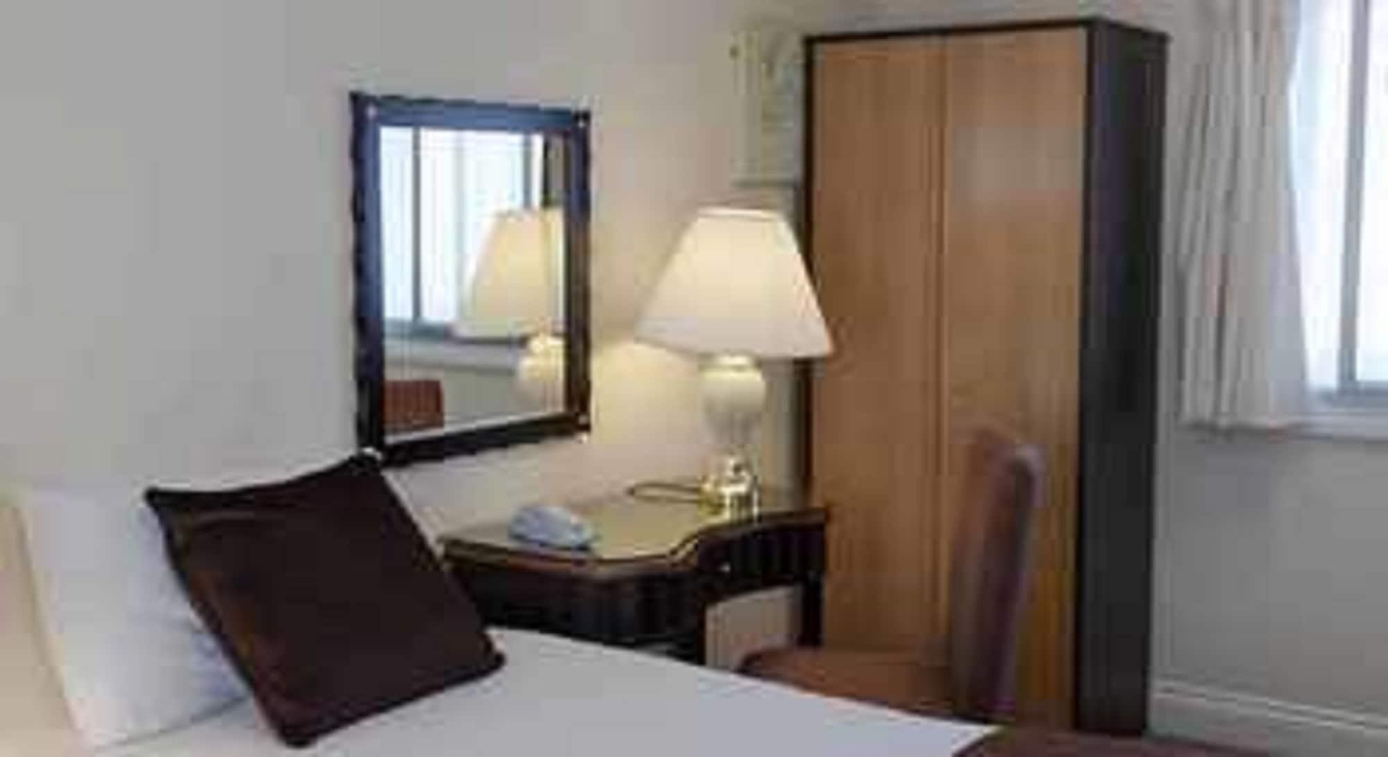 Russ Hill Hotel Charlwood Zewnętrze zdjęcie