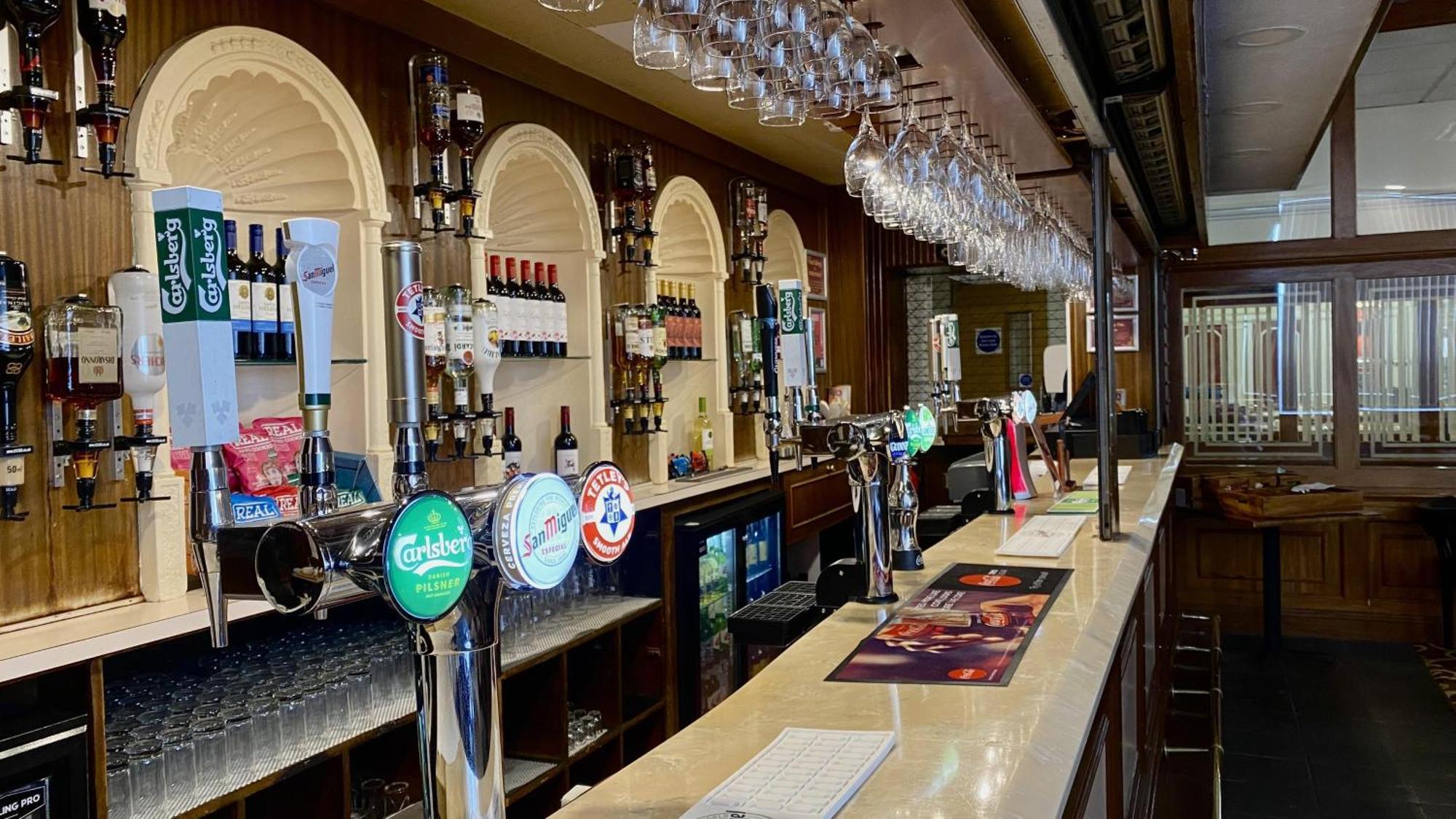 Russ Hill Hotel Charlwood Zewnętrze zdjęcie