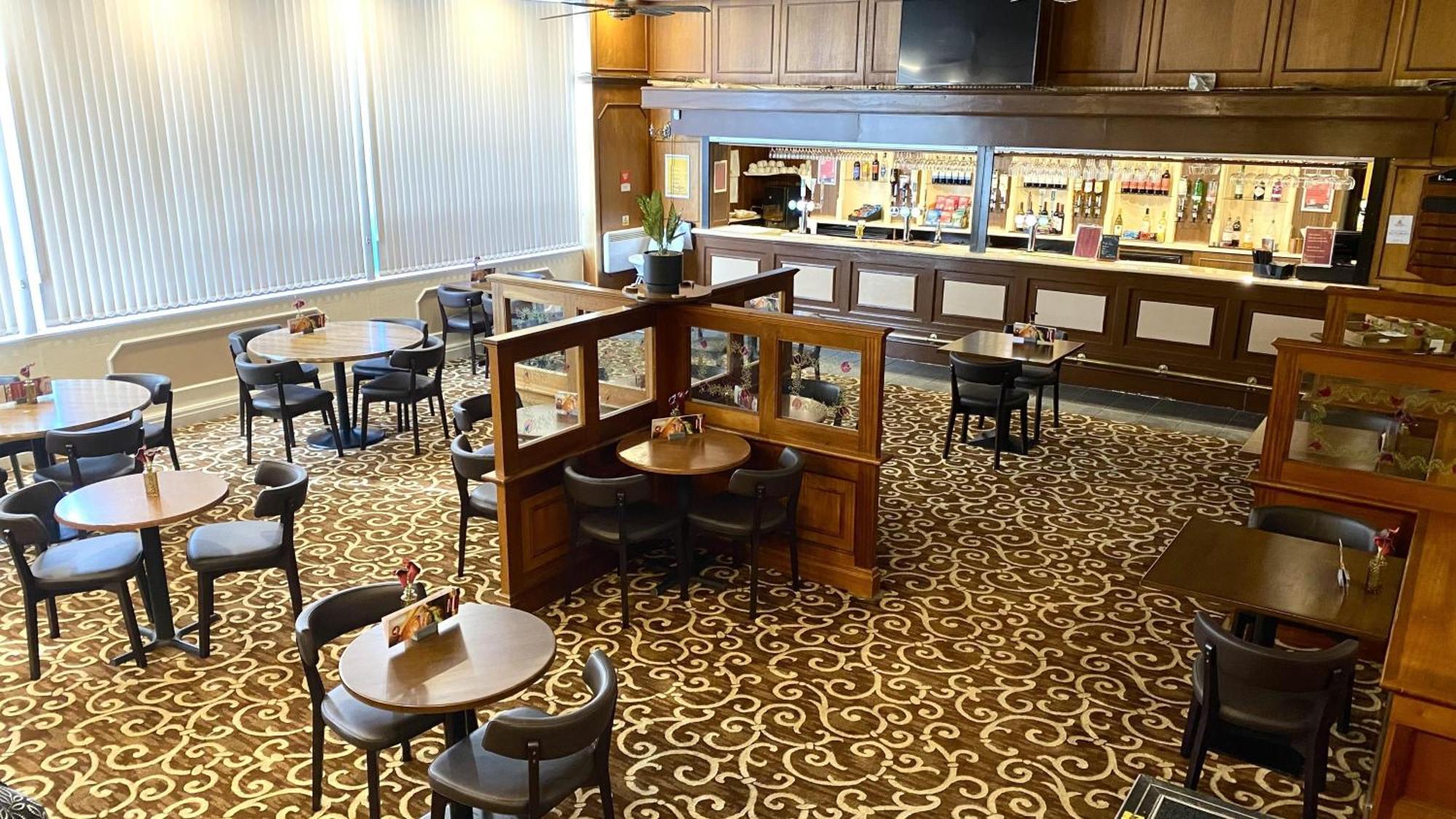 Russ Hill Hotel Charlwood Zewnętrze zdjęcie