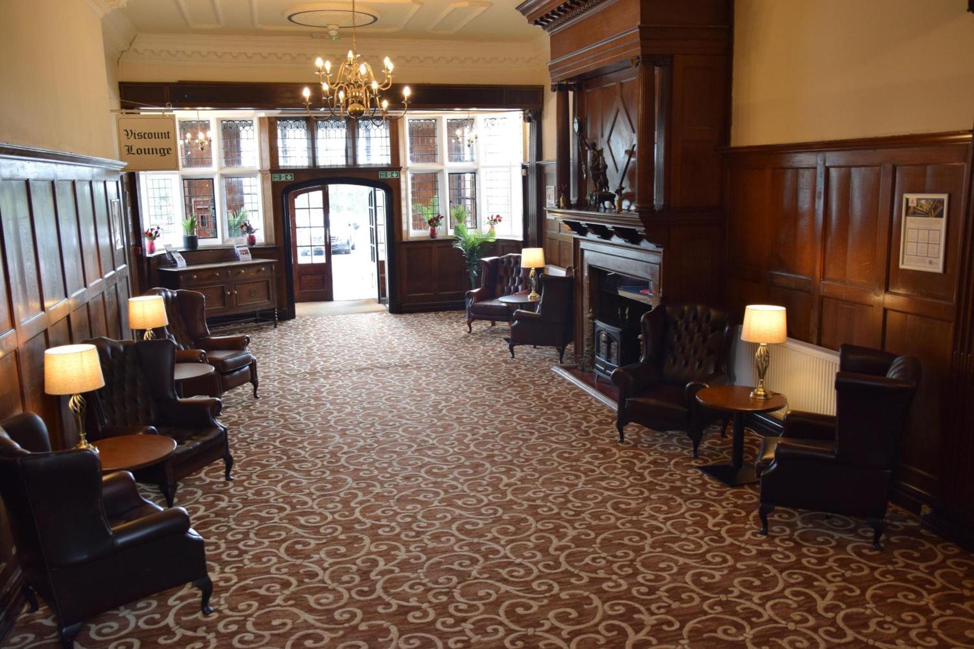 Russ Hill Hotel Charlwood Zewnętrze zdjęcie