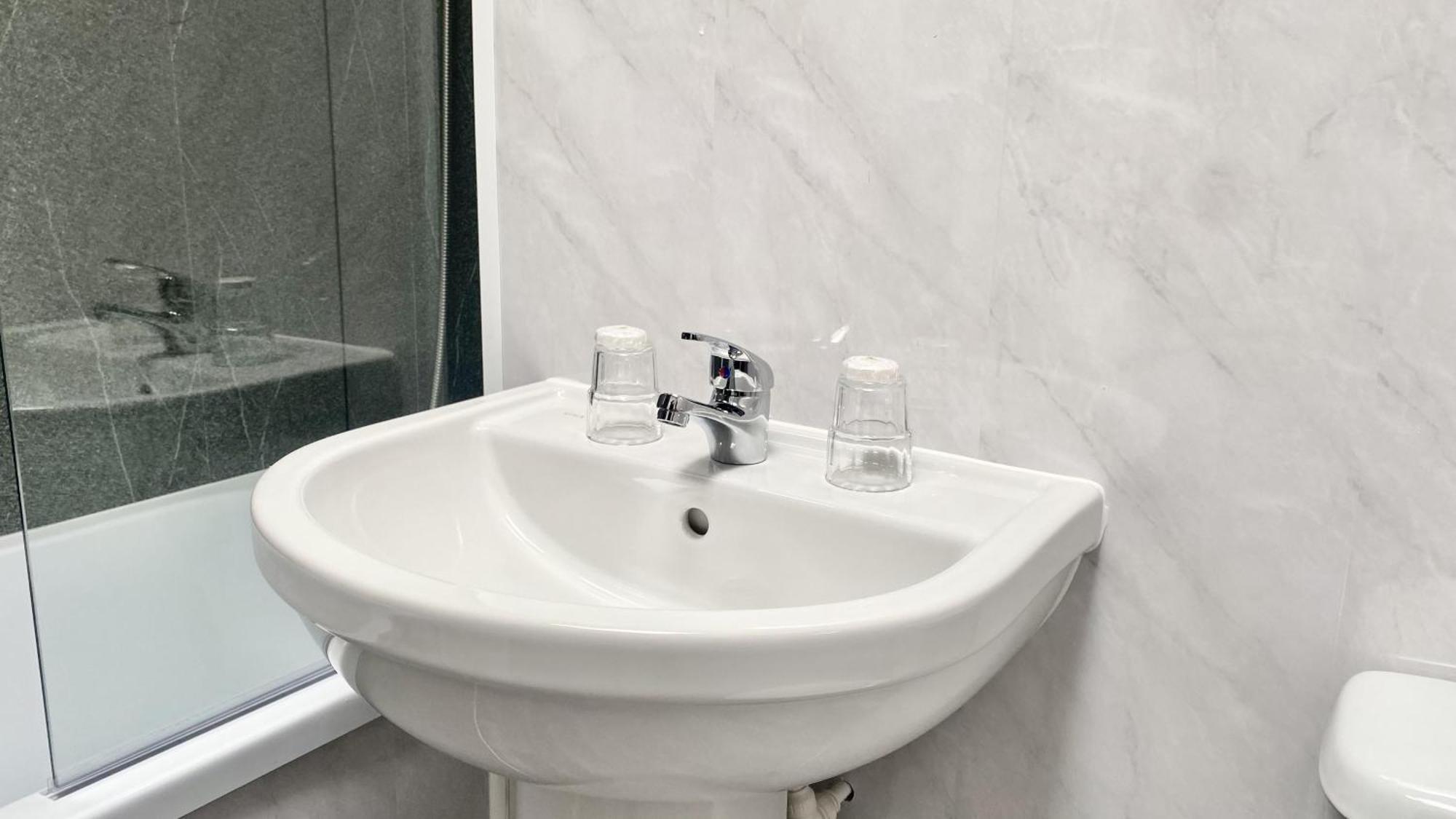 Russ Hill Hotel Charlwood Zewnętrze zdjęcie