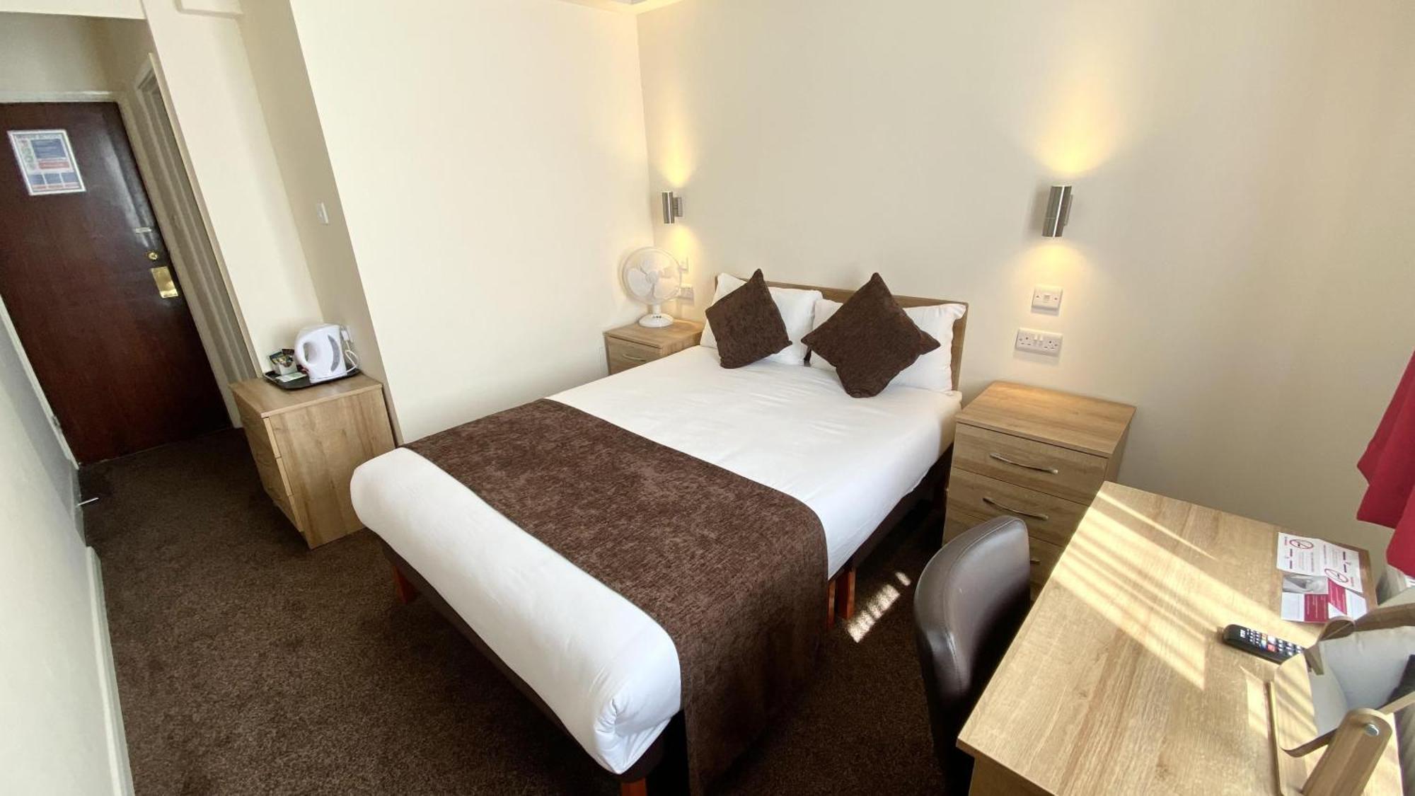 Russ Hill Hotel Charlwood Zewnętrze zdjęcie