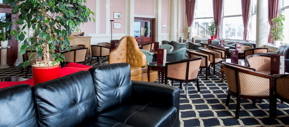 Russ Hill Hotel Charlwood Zewnętrze zdjęcie