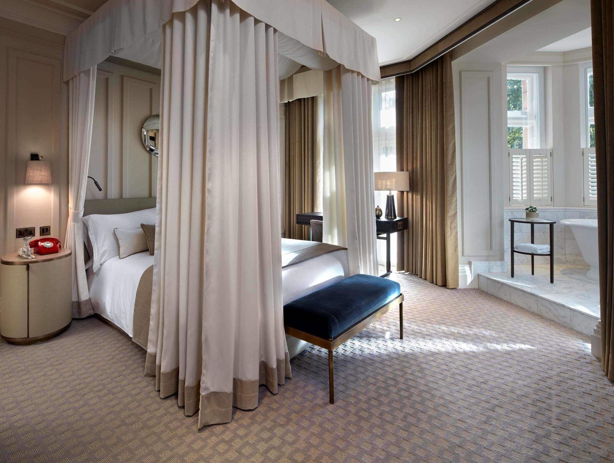 Russ Hill Hotel Charlwood Zewnętrze zdjęcie